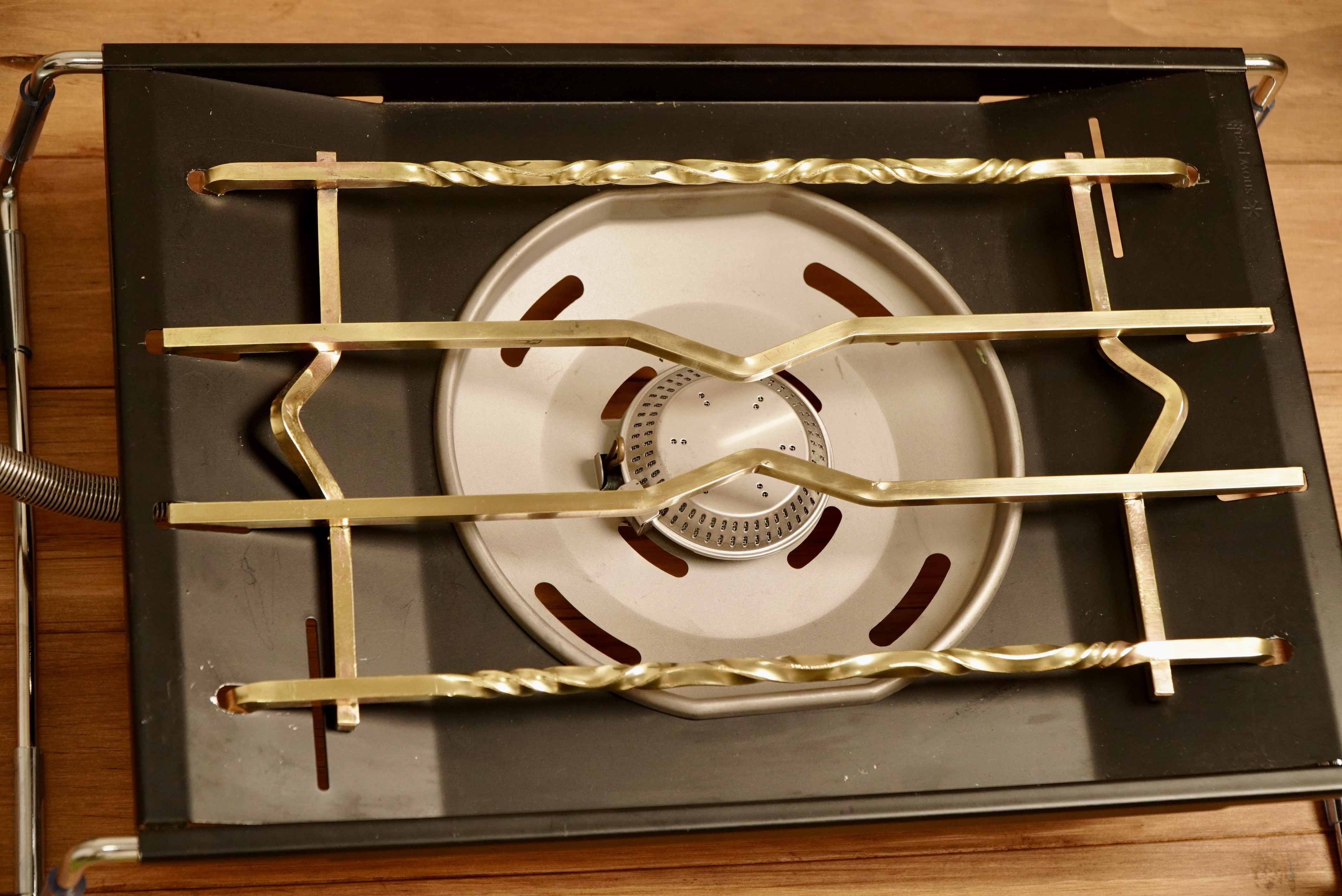 フラットバーナー真鍮五徳　捻り 18,060円