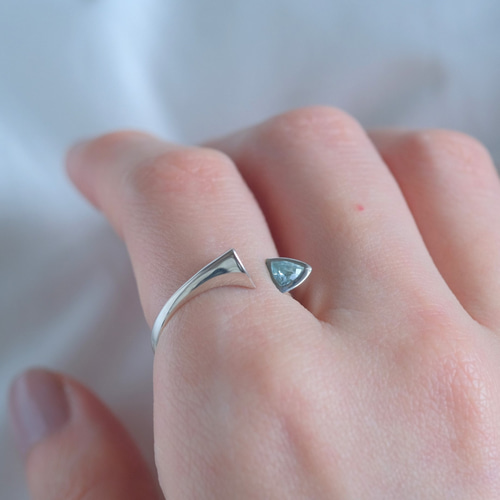 aquamarine triangle ring 天然石アクアマリン シルバーリング aquamarine triangle ring 天然石アクアマリン シルバーリング
