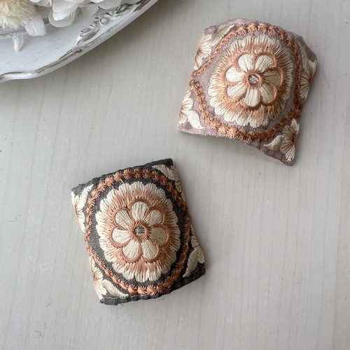インド刺繍リボン シンプルなポニーフック ヘアカフ 普段使いにも