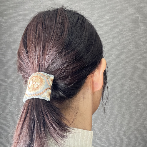 インド刺繍リボン シンプルなポニーフック ヘアカフ 普段使いにも