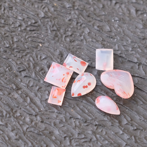 ゴビ石−1091 ゴビ瑪瑙水玉模様手彫り花
