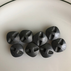 アンティーク ボタン 8個　ビンテージ 昭和 レトロ 個性的 ハンドメイド素材 日本製 ポップ アクセ グレー　灰色 6枚目の画像