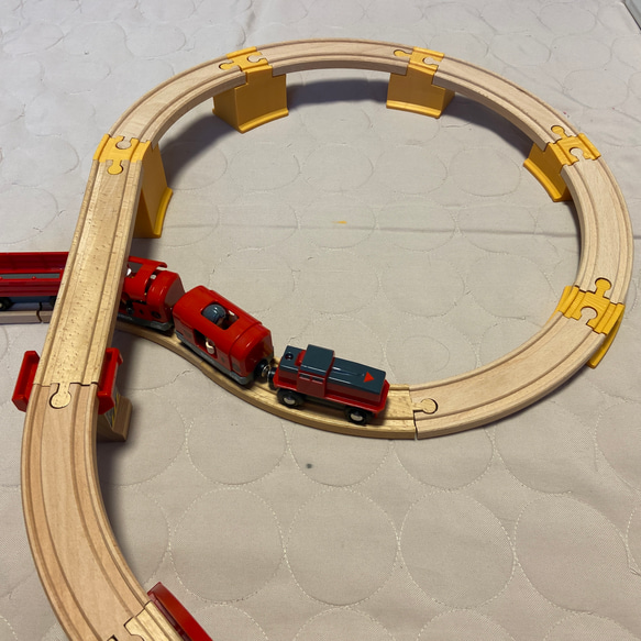 【購入後に色指定ください】BRIO ブリオレール ループ橋 レーティッシュ鉄道 Ver.2 1枚目の画像