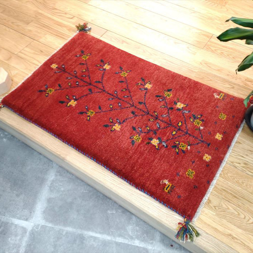 ペルシャ　ギャッベ 玄関　90×62 茜色　生命の木　葉 ペルシャ ギャッベ 玄関マット 90x66cm 茜色 生命の木 花 カーペット