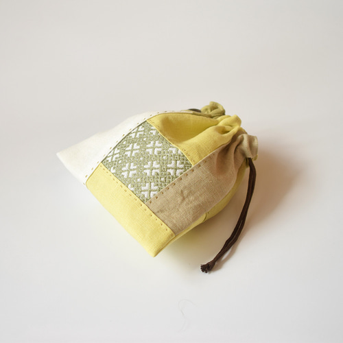 ミモザのパッチワーク 巾着 | fpac.com.br