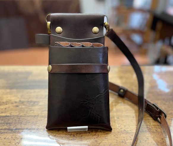 男女問わず使える ブラウンイタリアンレザーシザーケース、道具入れ  