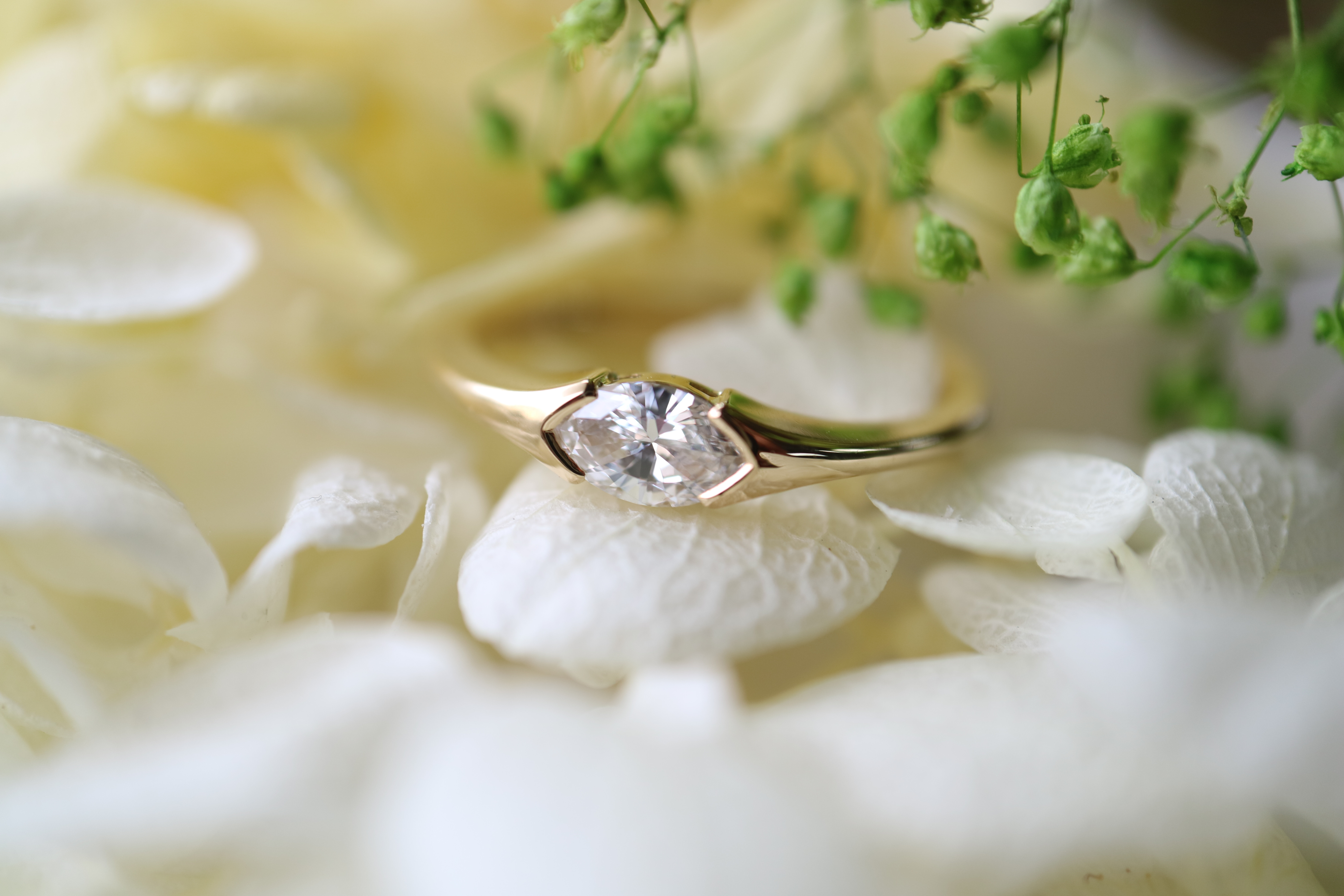 Pt900 プラチナ　リング　10号　SCARABE製 ☆サイズ20号☆プラチナPt900/マーキス・ダイヤモンドリング☆0.05ct☆