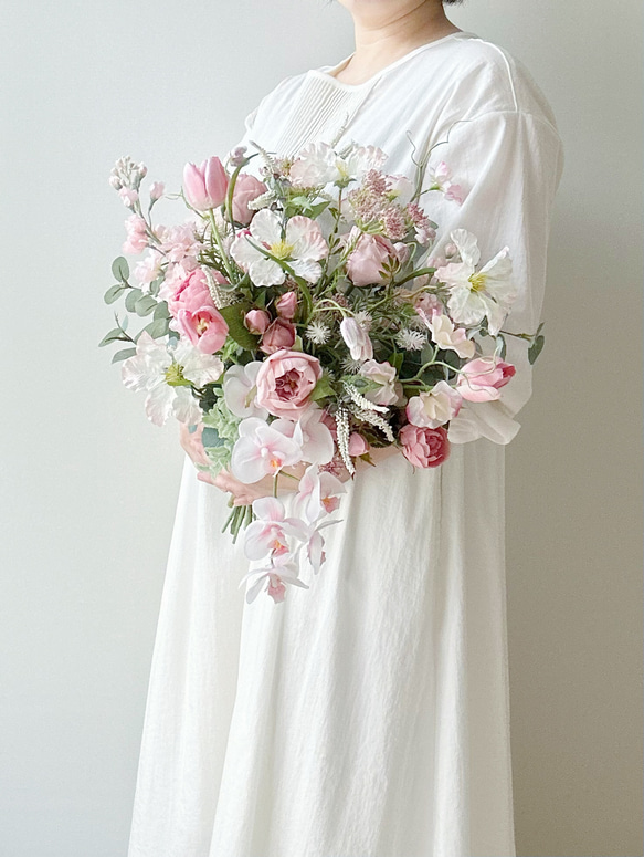 再販！【特集掲載】【受注制作】ピンク胡蝶蘭の春ブーケ アーティ  