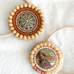 shell button×brown ビーズ刺繍　ヘアゴム 9枚目の画像