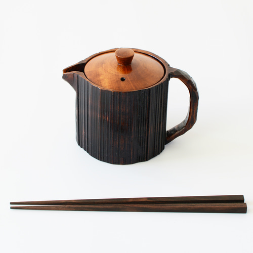 木の小さなティーポット｜富山県の庄川挽物（ひきもの）木地 ポット
