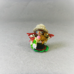 カントリードール風な編み人形さんのシート（ミニチュア編みぐるみ） 6枚目の画像