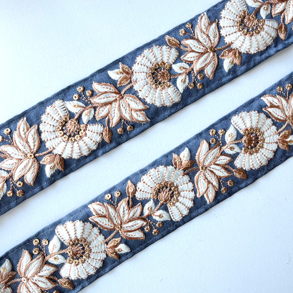 【50cm】インド刺繍リボン　ブルーグレー　シルク　SS555 6枚目の画像