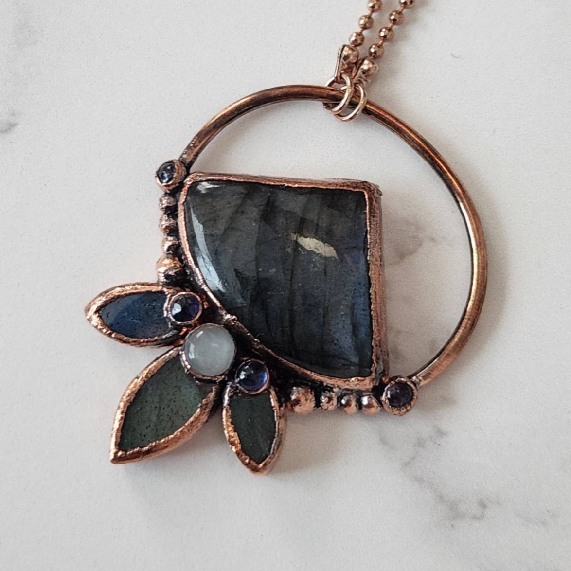 【出張中】ラブラドライトのネックレス