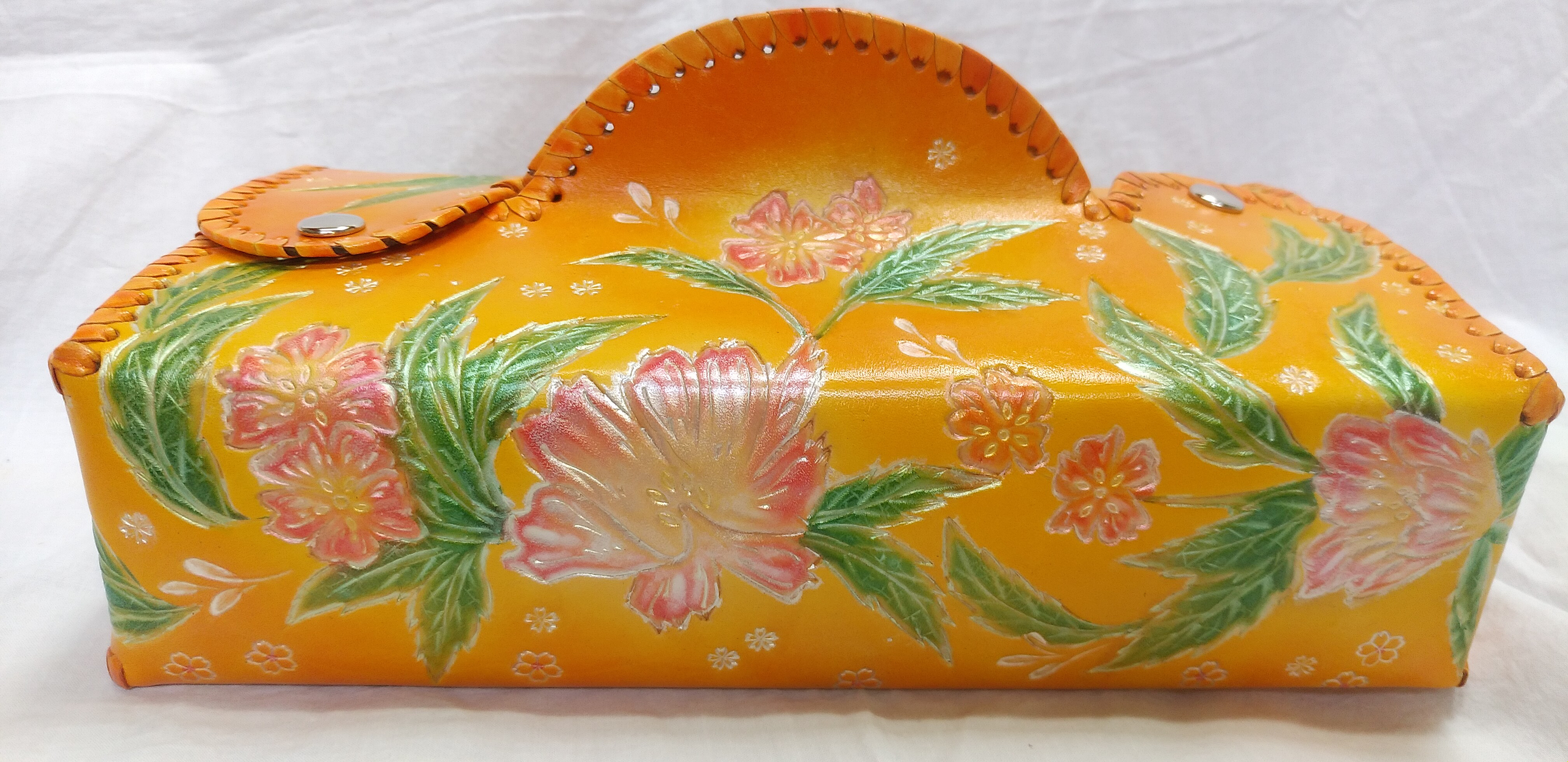 牛革製開閉式ティッシュボックス