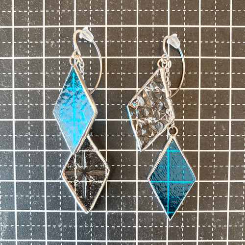 ピアス イヤリング ステンドグラス アクセサリー ガラス 一点物