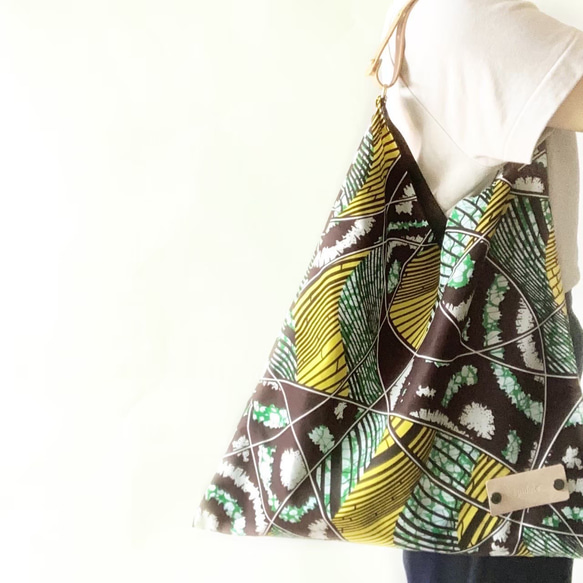 ［Epidote]African print × Real leather Folding bag /パッチワーク柄 5枚目の画像