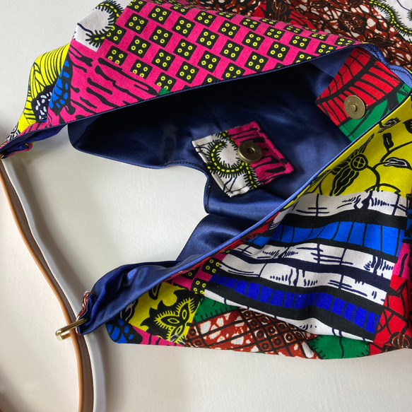 ［Epidote]African print × Real leather Folding bag /パッチワーク柄 3枚目の画像