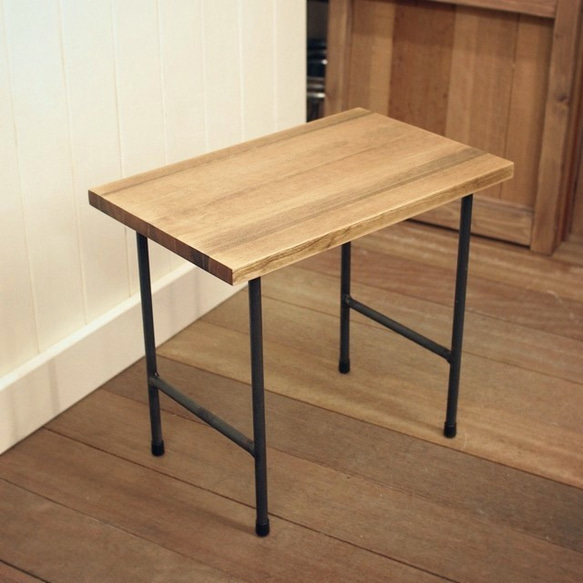 G 新品 カントリー テーブル アイアン サイド スタンド 飾り棚 机 物置き