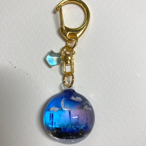 空レジン-眠らない街 キーホルダー 春/透明感/クリスマス