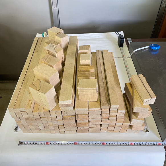 樫 乾燥材 端材 平 角 21kg(D10) 杭 DIY 木工 彫刻 柄 ばち 薪 木材