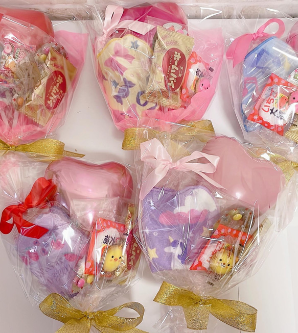 おむつケーキ　バルーンギフト　バルーンアレンジ　バルーンブーケ　誕生日　生誕祭　結婚祝い　記念日　オーダーページ TravisJapan