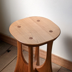 【anzunekoさまご予約品】糸巻きスツールヤマザクラ 4枚目の画像