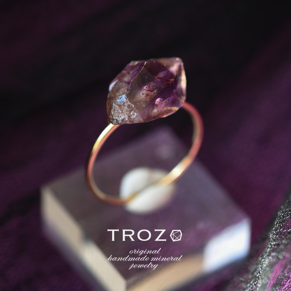 【005黑暗女主角收藏】紫水晶（Amethyst）礦物寶石戒指戒指天然石 第1張的照片
