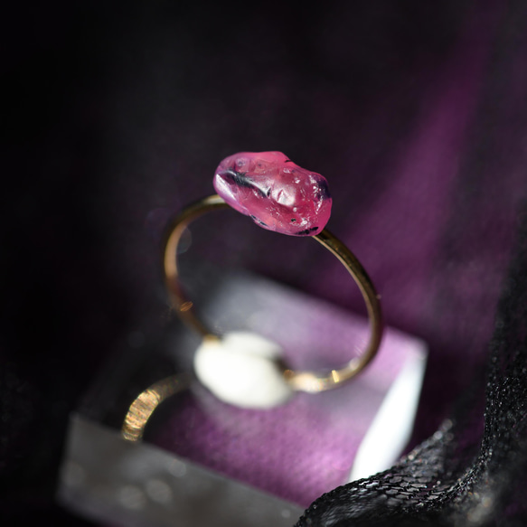 【008黑暗女主角收藏】溫莎藍寶石礦物寶石戒指戒指天然石 第6張的照片