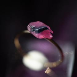 【009黑暗女主角收藏】溫莎藍寶石礦物寶石戒指戒指天然石 第2張的照片