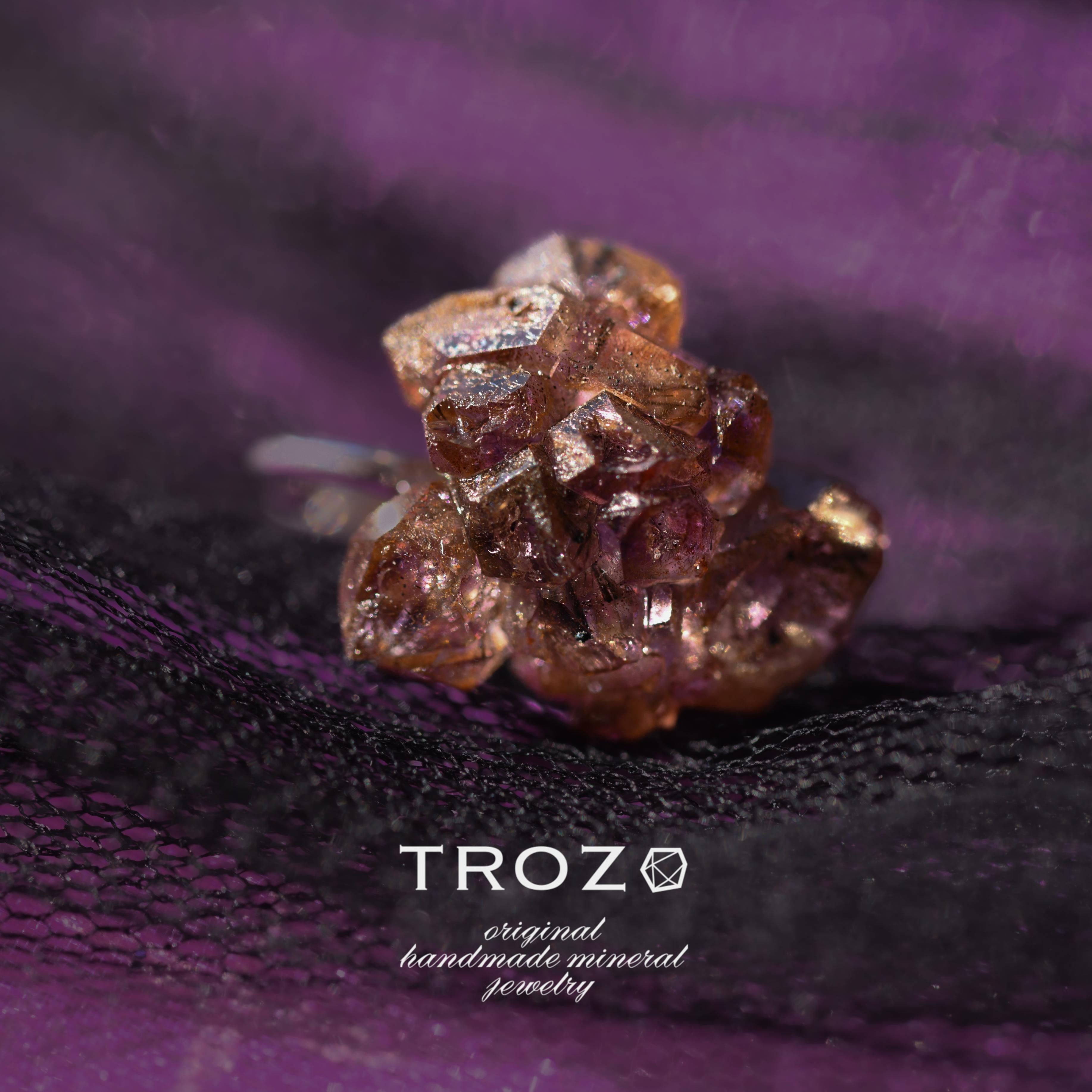 【028 Dark Heroine Collection】 アメジスト 鉱物原石  SV925 イヤーカフ 天然石