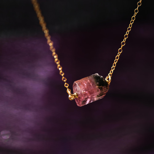 070 Dark Heroine Collection】 トルマリン 鉱物原石 ネックレス