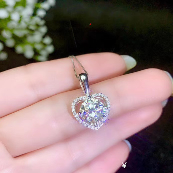 品質重視』高級モアサナイトネックレス1ct