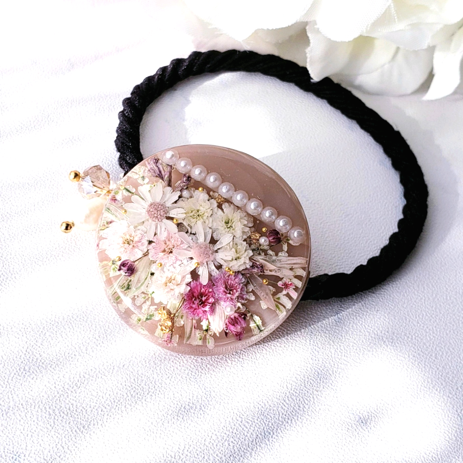 レジンヘアゴム　二連　パール　ベージュ　フラワーパーツ BLAZE（手芸） ヘアゴム フラワー パール ゴールド 花 花柄 国産