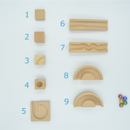 コンパクト2】小さな大工さん おすすめ 国産 ビー玉転がし 積み木