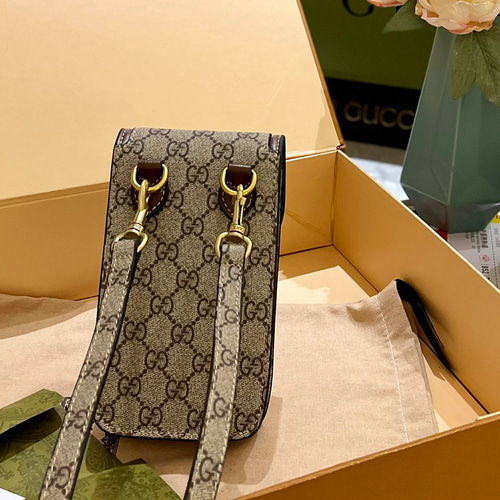 送無]Gucciの2023限定新作携帯バッグ肩から斜めがけグッチハンドバッグ