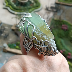 方解石原礦手工銀戒 純銀戒指~ 「一抹綠 」~Green Calcite Mineral Silver Ring 第6張的照片