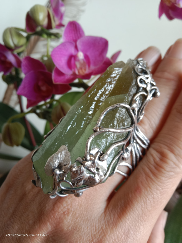 方解石原礦手工銀戒 純銀戒指~ 「一抹綠 」~Green Calcite Mineral Silver Ring 第7張的照片