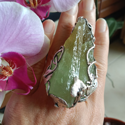 方解石原礦手工銀戒 純銀戒指~ 「一抹綠 」~Green Calcite Mineral Silver Ring 第12張的照片