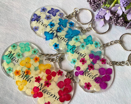 お花の色を選べる！ 【フラワーアクリルキーホルダー デザイン：A