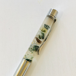 金粉と水晶のハーバリウムペン♦ガネーシュヒマールインクルージョン 5枚目の画像