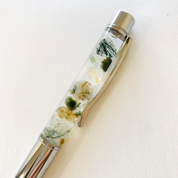 金粉と水晶のハーバリウムペン♦ガネーシュヒマールインクルージョン 3枚目の画像