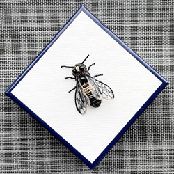 ビーズ刺繍のブローチ　-蜂- bee 5枚目の画像