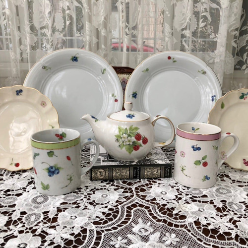 フルーツ柄＆本金仕様Φ25㎝レリーフ付きリム皿♥ポーセラーツ 中皿