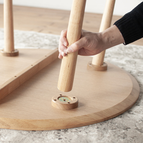 オーク材のラウンドダイニング［3サイズ 70cm 80cm 90cm] セミ