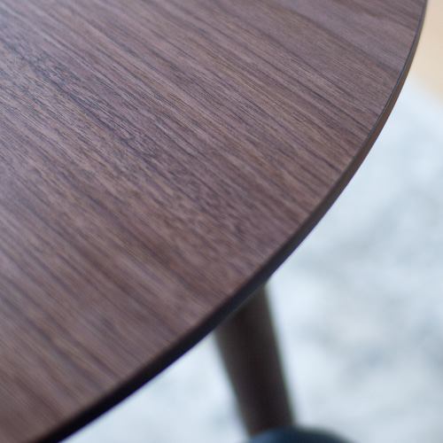 ウォルナット材のラウンドダイニング［3サイズ 70cm 80cm 90cm] 天然