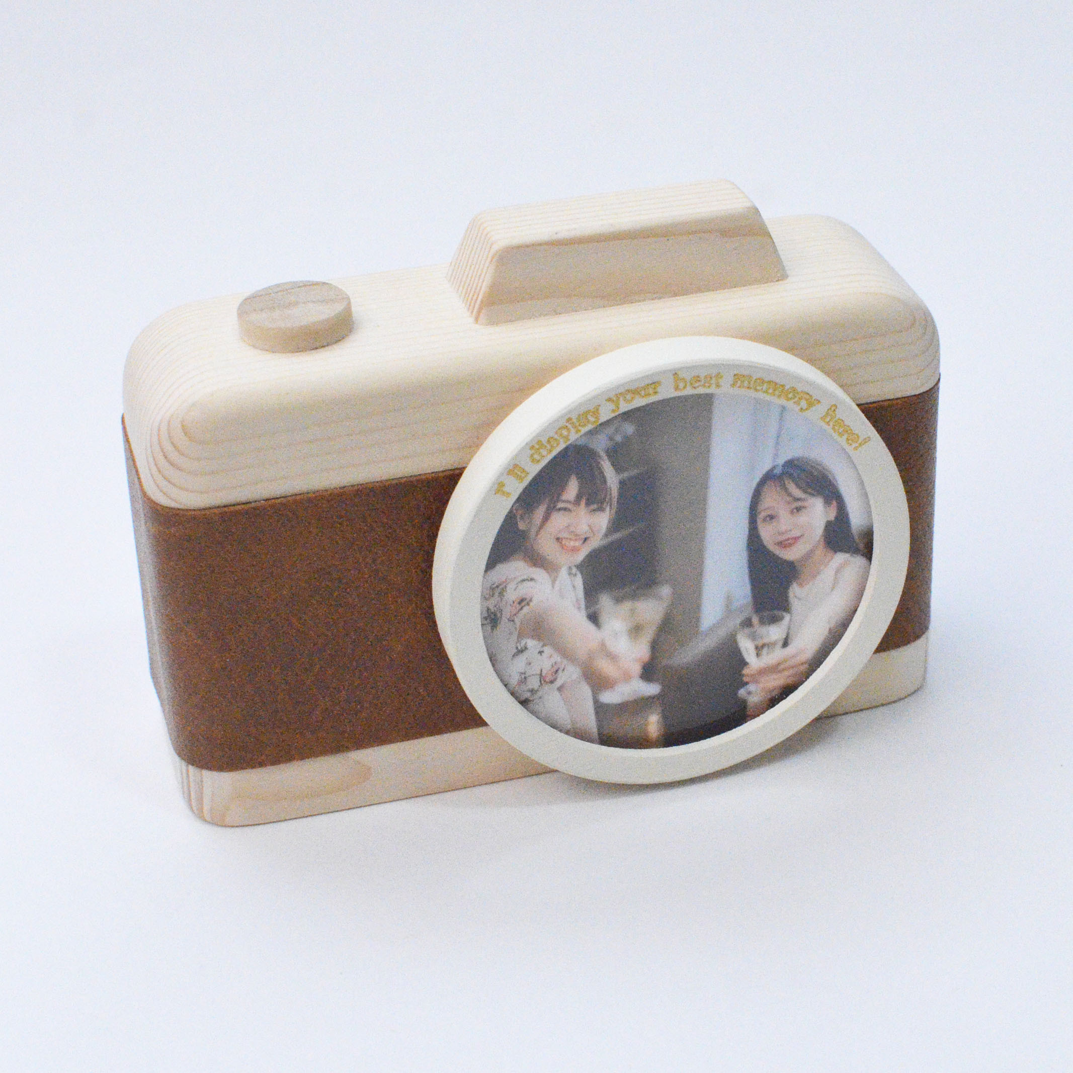 冬限定2025 キャメルフェイクレザーとオフホワイトフレームが映えるカメラ型フォトフレーム