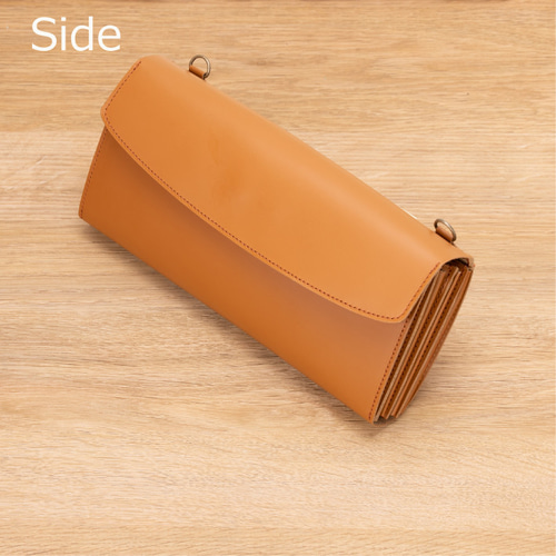 送料無料】本革でも軽い+大容量 お財布スマホショルダー キーリール