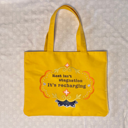 ボヘミアン風刺繍の黄色いフラットトートバッグ 1枚目の画像