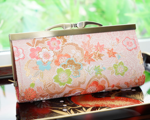 春爛漫＊桜舞う金襴織物で中型長財布＊優美に咲く四季の彩り＊淡桜