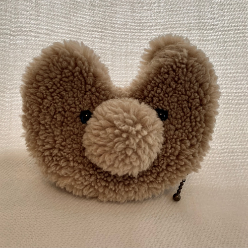 もこもこくまのポーチ ベージュ ポーチ めぐた 通販 15504885｜Creema